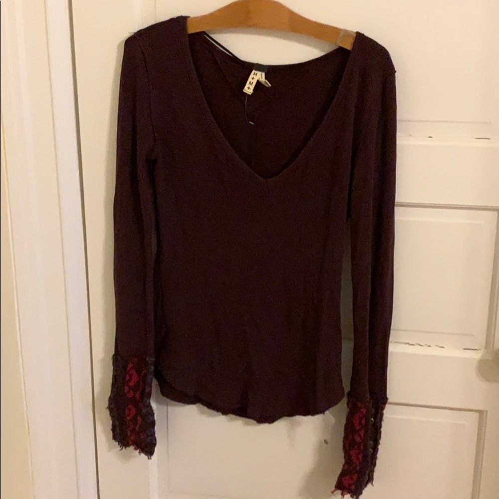 ‼️ Maroon long sleeve shirt ‼️